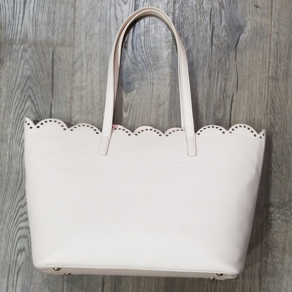 bp Handbags - bp scalloped tote bag